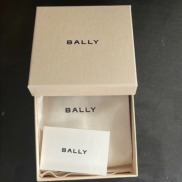 BALLY Ribbon Wallet in Black Leather (brand new - unused)